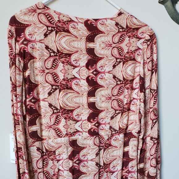 IVORY - Picture 2 of 6